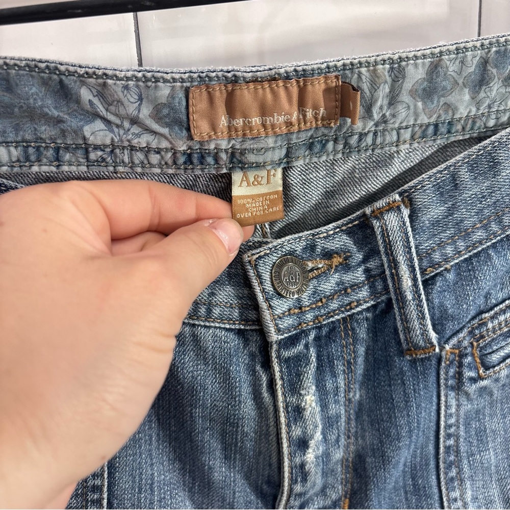 Y2K Abercrombie & Fitch Flare Jeans in Distressed Blue - Picture 2 of 5